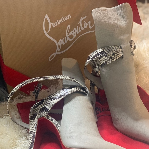 Christian Louboutin Heel Size: 39 (US Size: 8.5/9) - Picture 8 of 10